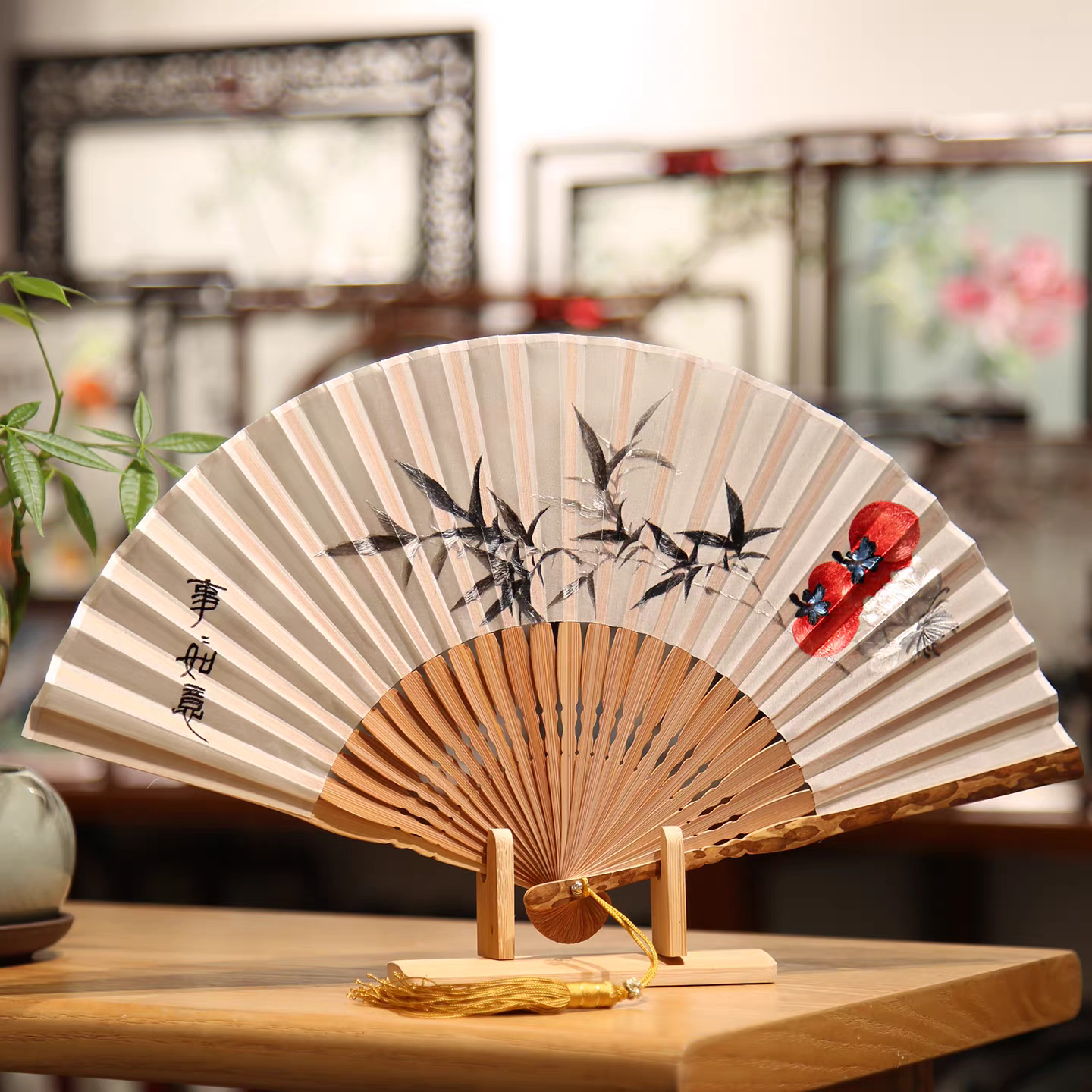 Handmade Shu Embroidery Folding Fan – Double-Sided Silk Embroidery Fan, Chinese Traditional Handcrafted Gift, Chengdu Shu Embroidery Art Fan – Free Worldwide Shipping